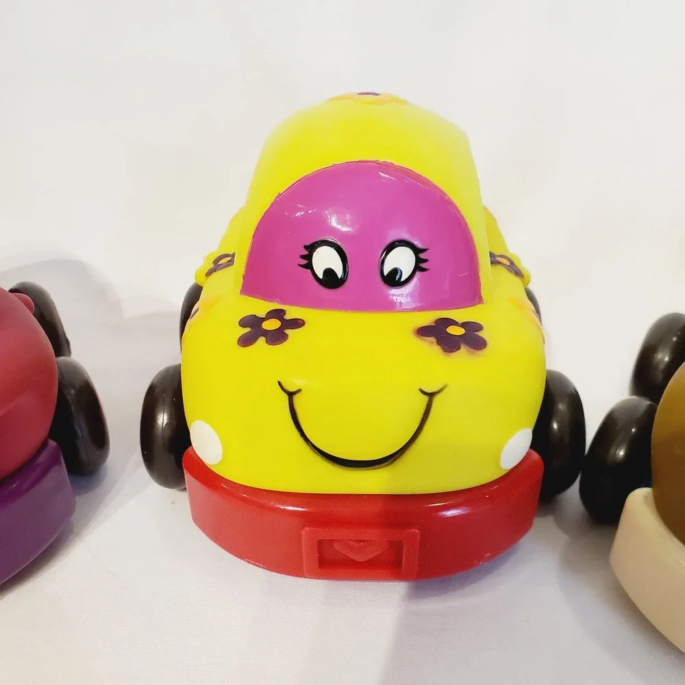 B. Toys Wheeee-ls! Soft Pull‎ Back Toy Cars Set of 3 Magenta Yellow Brown Taxi